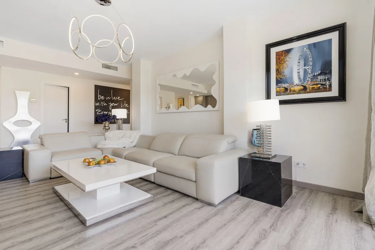 8ecb1856-8285-4191-8df3-92a6538cd6c5