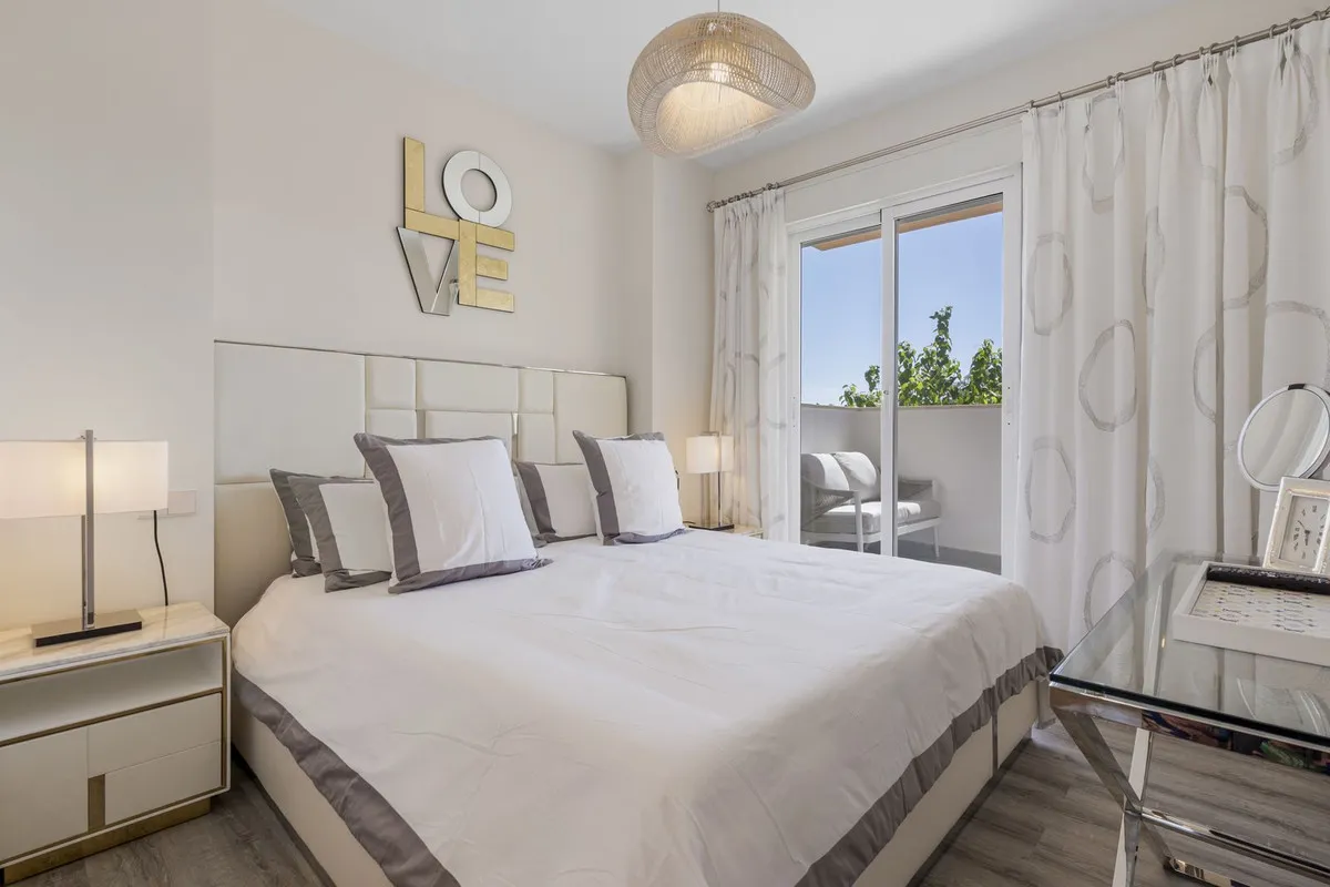 a8a2f28b-8105-4eff-81cc-58d061a49f77