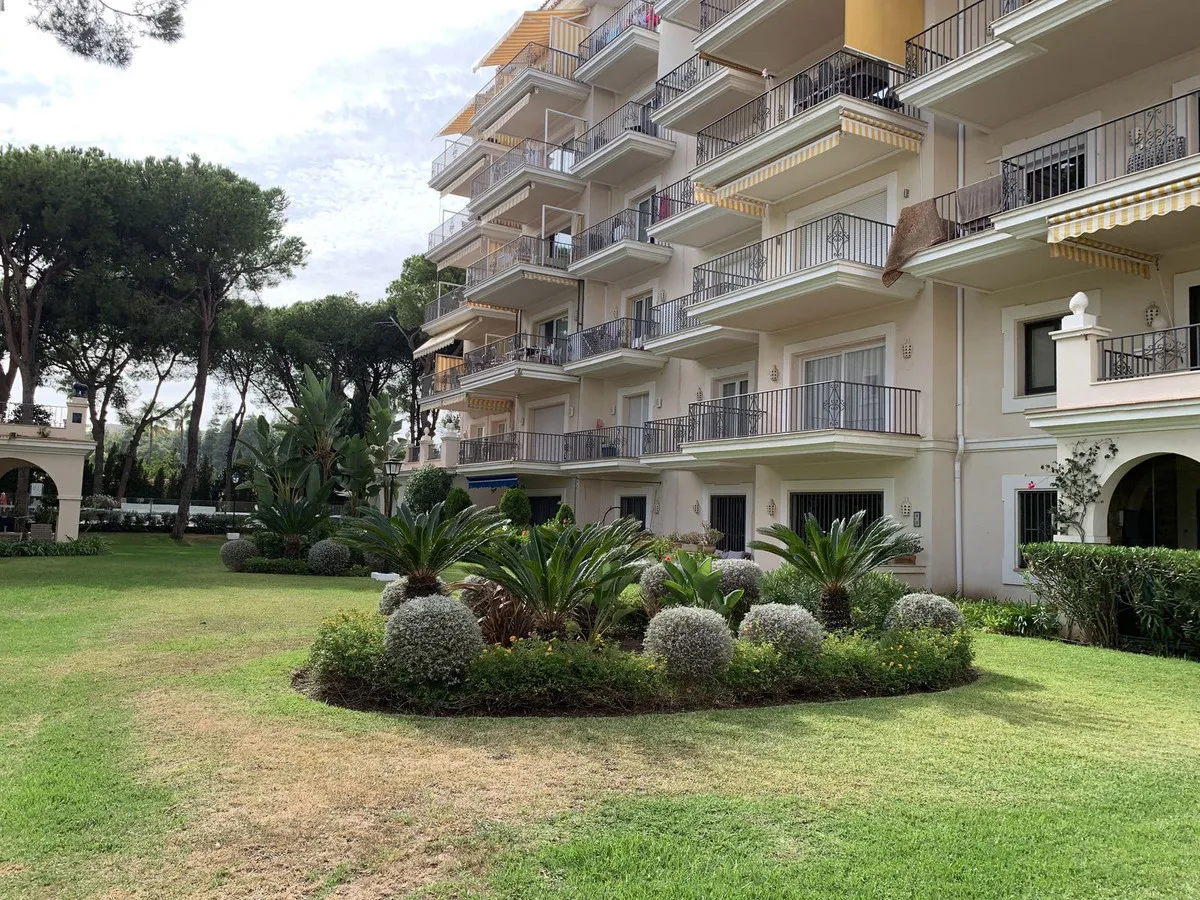 6b67a722-7fc4-44a6-9a49-d0ddf823d9f7