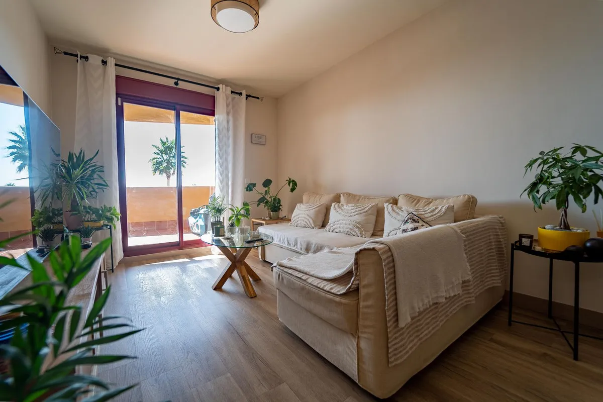 ce193e73-9716-4978-9f3b-7e85a9bcfdb6