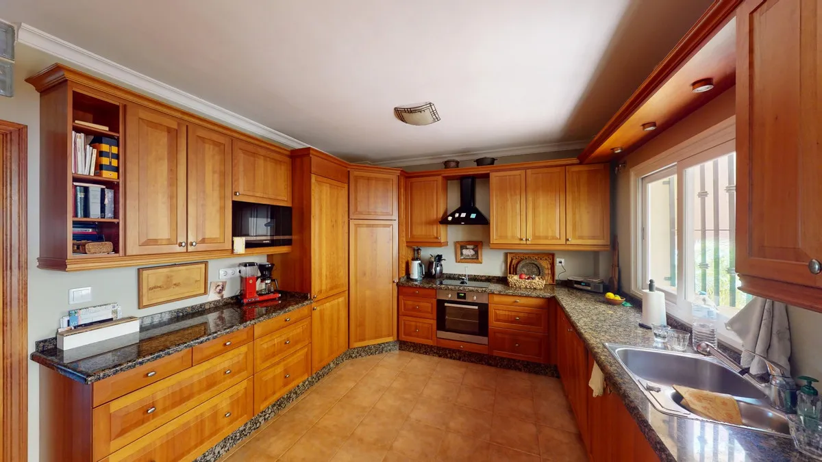 28a7852d-2a24-4743-bf8f-9111b8c3c5dc