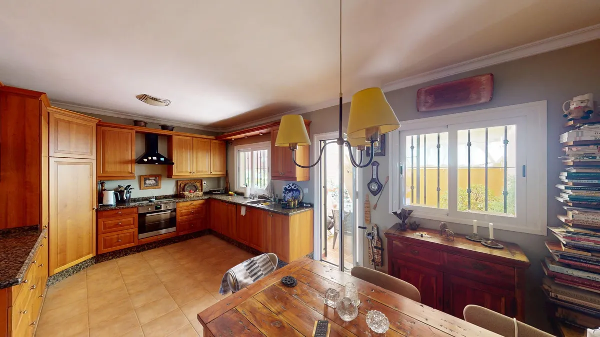 5e904e3b-5b23-44d7-8d48-b662b9b80375