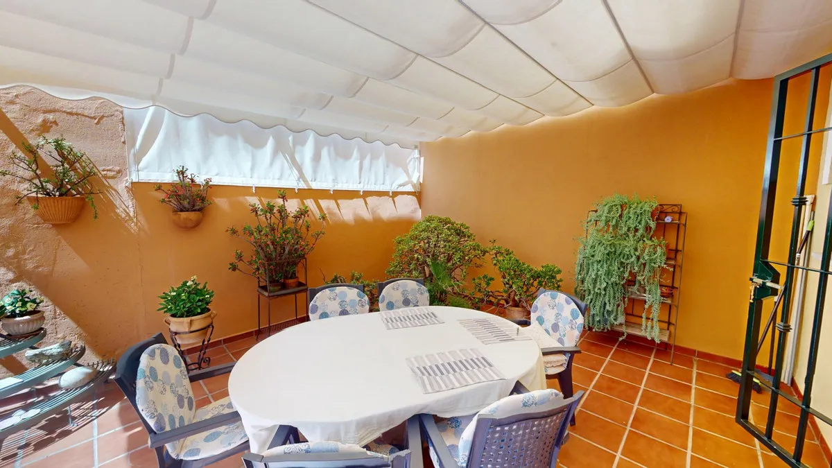 97d4d244-5712-4527-b98d-c829683c0294