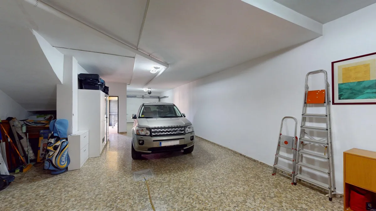 a7995fcc-96a6-41f9-a44c-14413f9098ea