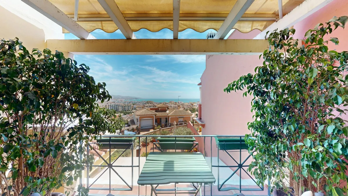 e91b5550-2f1f-417f-ad6c-08e557fb13f8