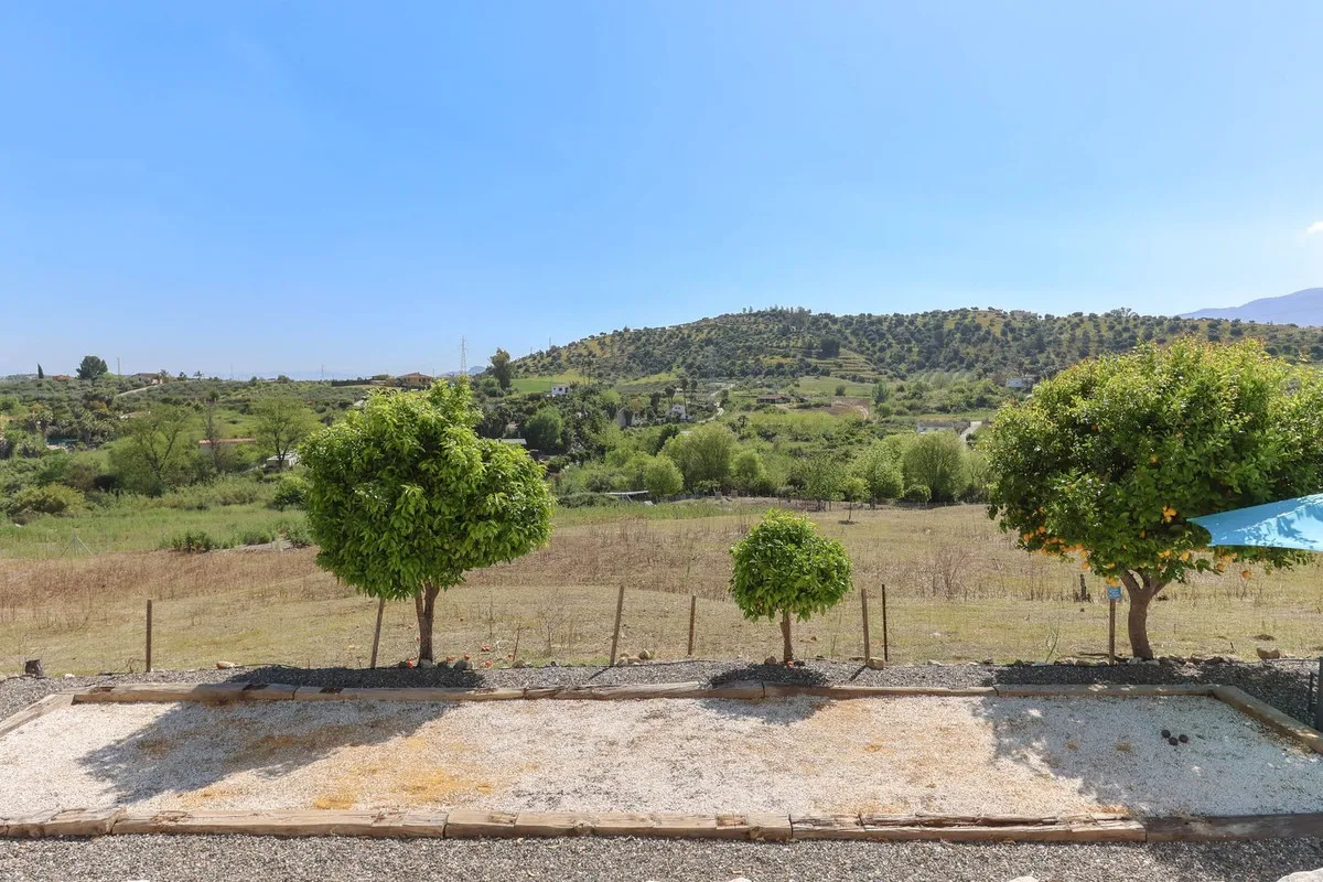 285dcc3b-71bb-4f8e-8a0d-80882a3861e0