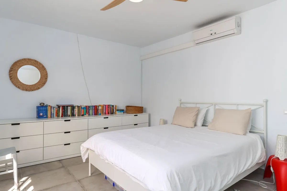 91630f31-6a53-4a67-873f-c2b21f205078