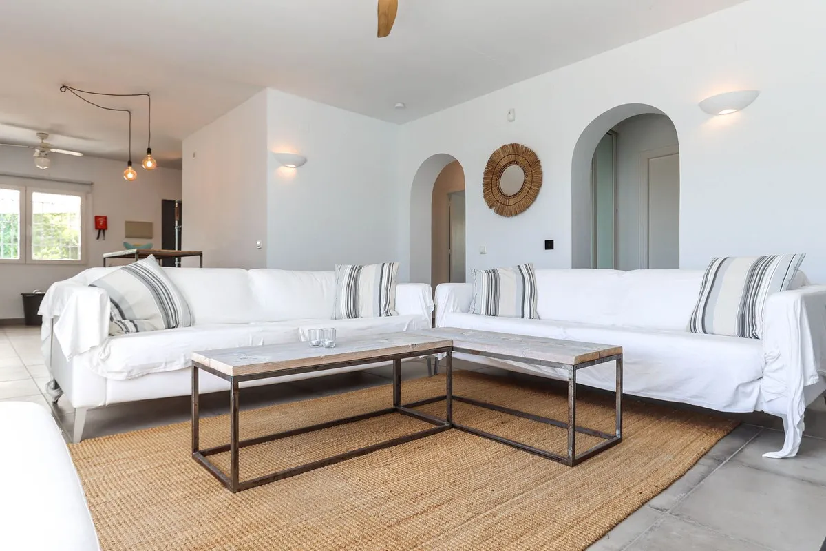 a671c6e8-f174-47a3-b0dd-2fe2cca7fd31