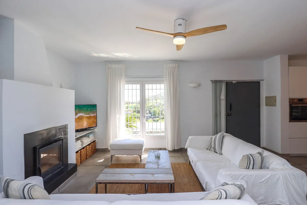 db53b0d5-a989-450e-ad88-50b582ba7e70