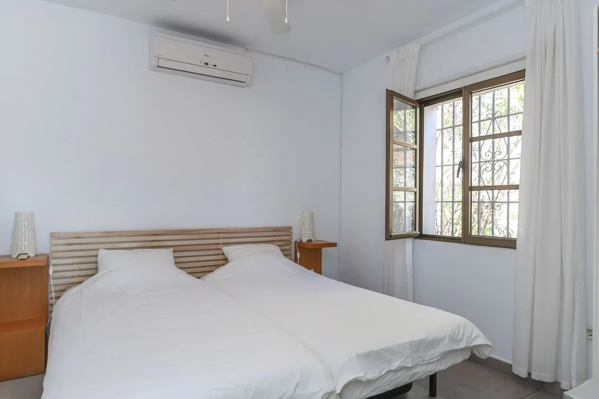 db89f4ed-b0d0-4846-a57b-4162fdceb552