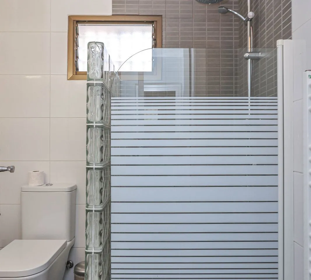 dc712f9b-aaf7-4f9a-9bff-e6d6a8769e5b