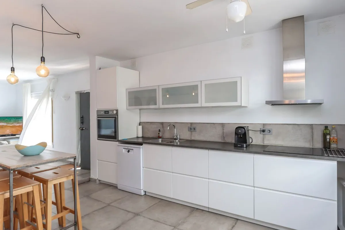 ed134d07-8843-47f8-b41c-1a4851d83f96