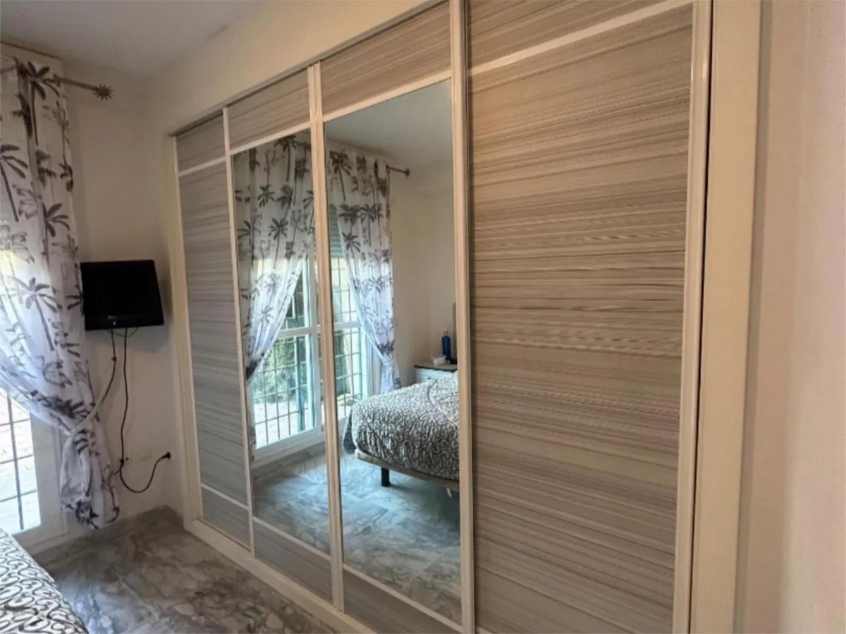 a9e7e863-f840-4232-8d15-59ac01c75d2f