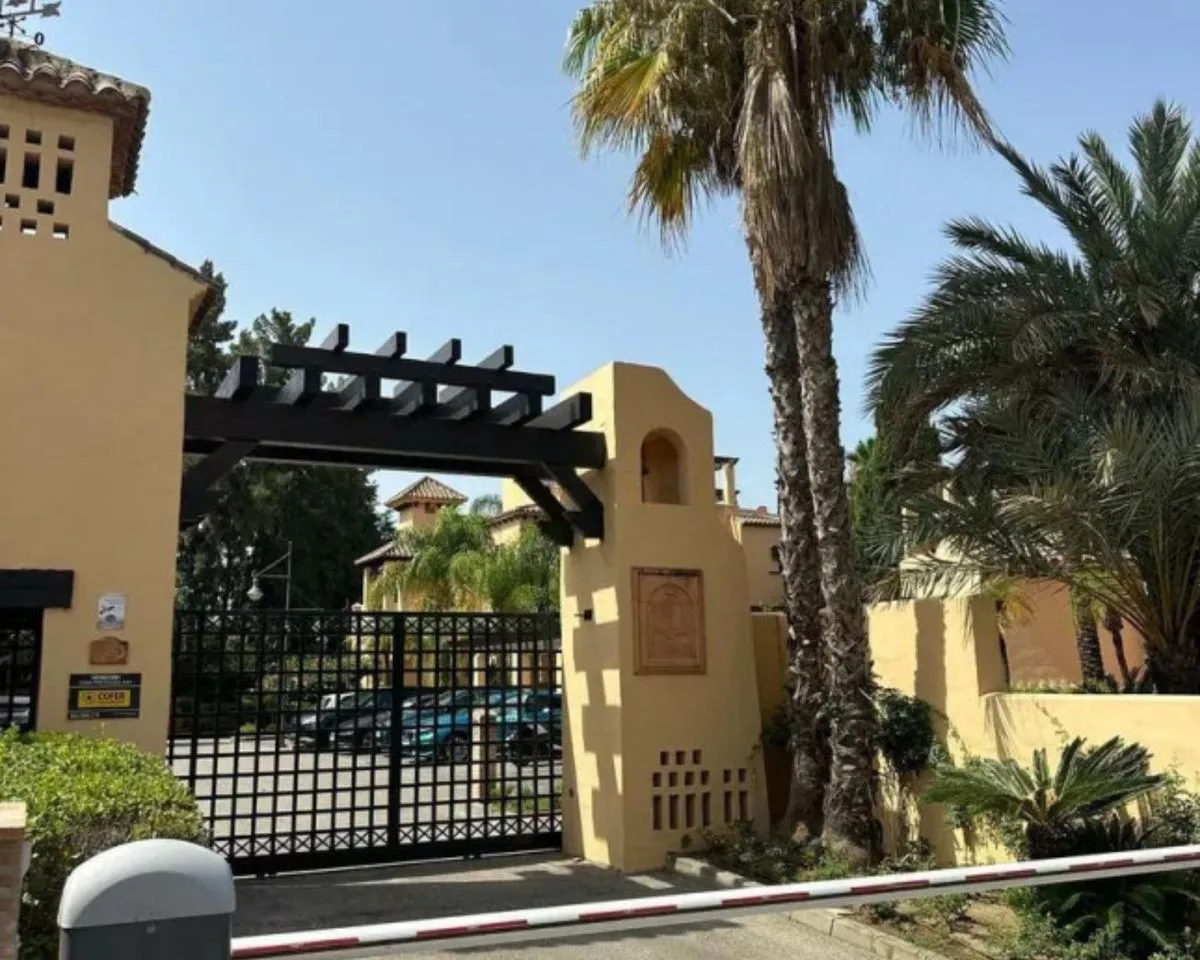 51923d24-5a53-46ca-bd75-6cd976557927