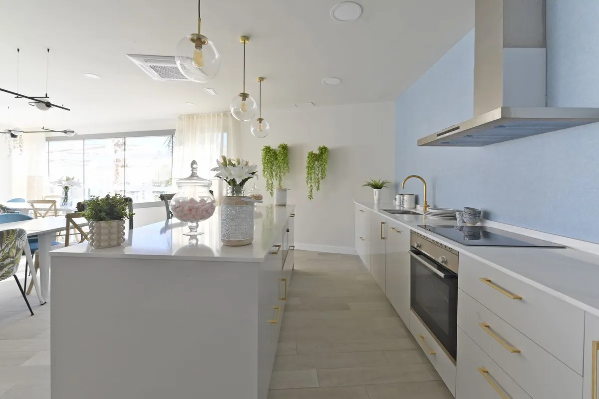 bf65114f-971a-4e4c-8c3a-4d666ffc8163