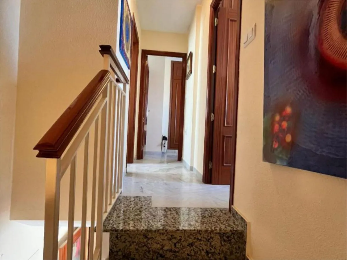 03ea78aa-f10c-4a5f-b697-f068586f5c25