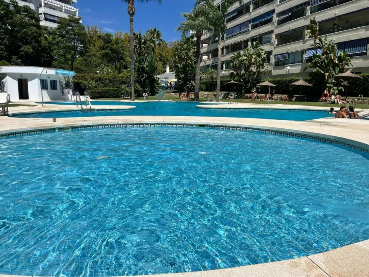 0ef0ea9c-6fc1-4ef6-aaa8-c0a847dd1d1b