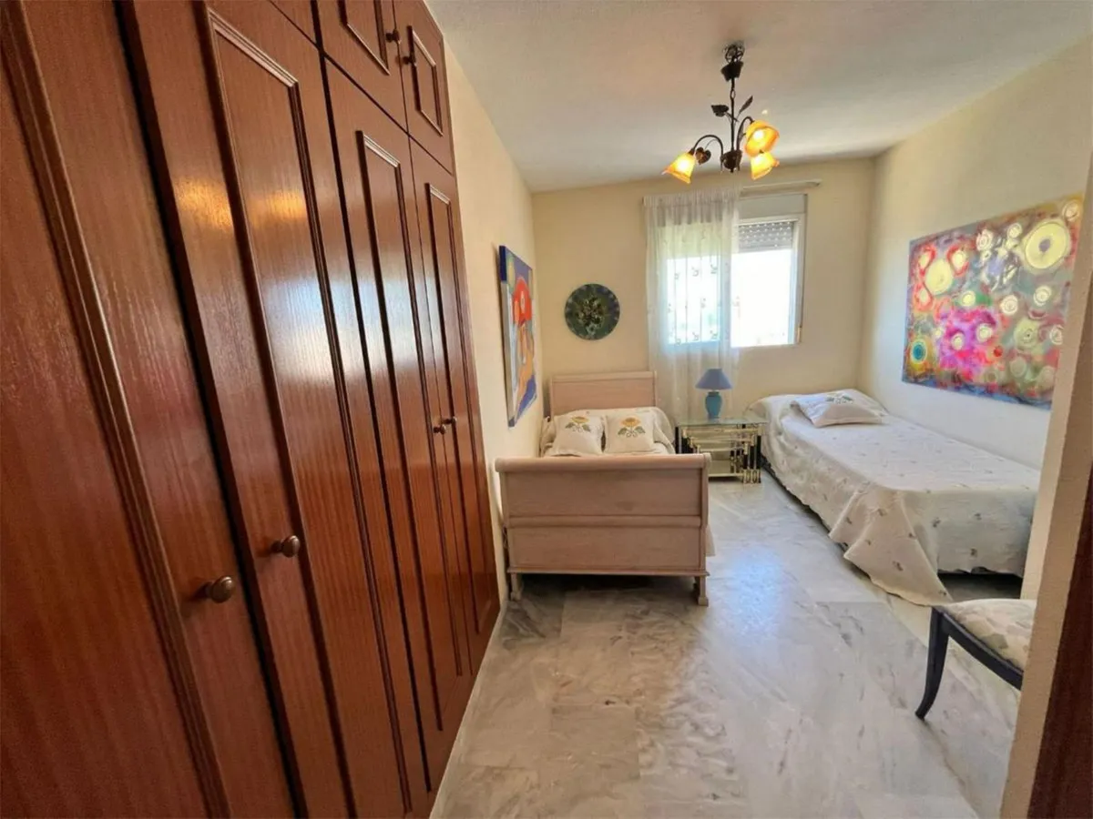 4426da25-d1f3-4072-bbe4-b65283df401e