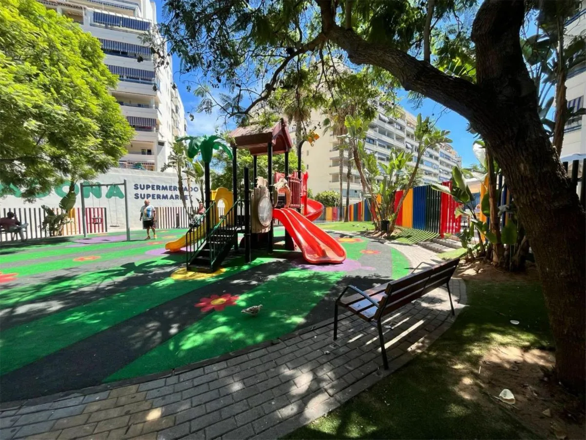 baa0b7f3-3176-4670-b351-d29df892dbea