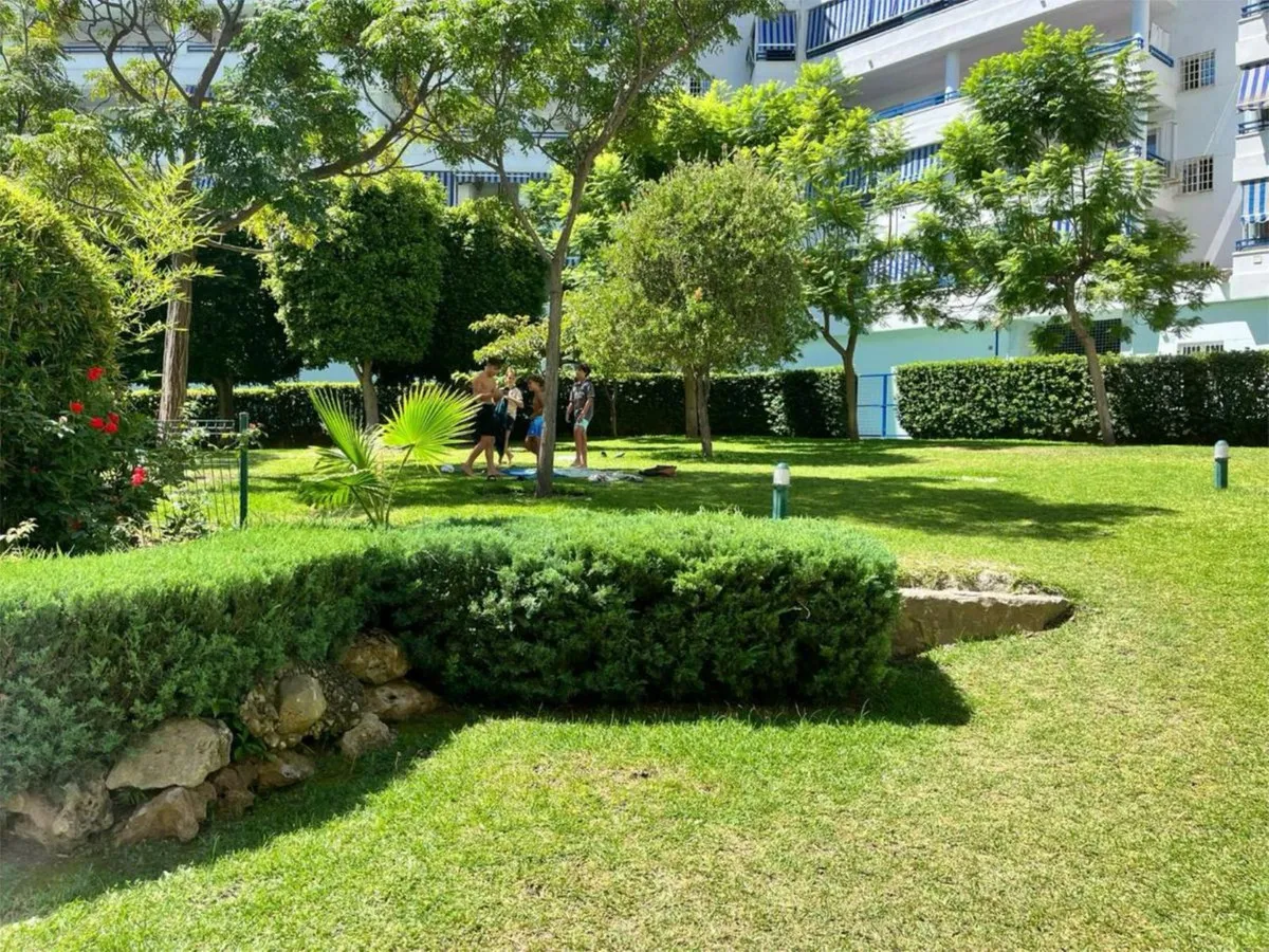 e882e2e7-746f-44e9-a322-a2de66e5f6bd