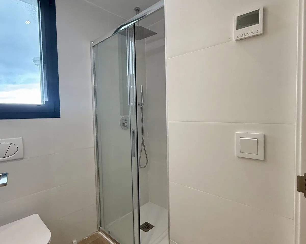 7a394a64-3fee-466f-a6dd-f8743fad1cf2