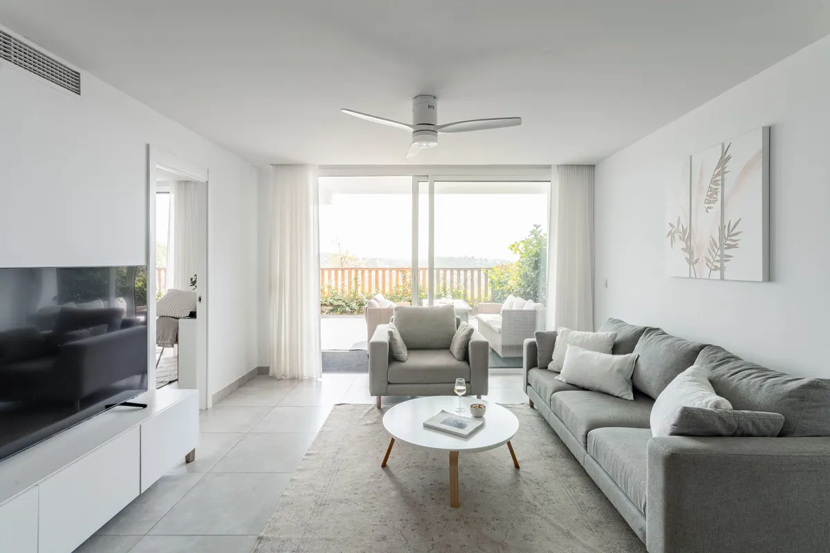 4b0a9e4a-cb18-4091-b226-ee90fd074a1b