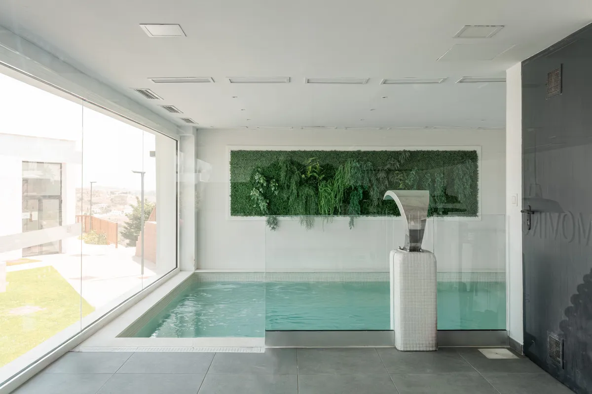 554279a9-7ded-4166-8e2e-c155a1201869