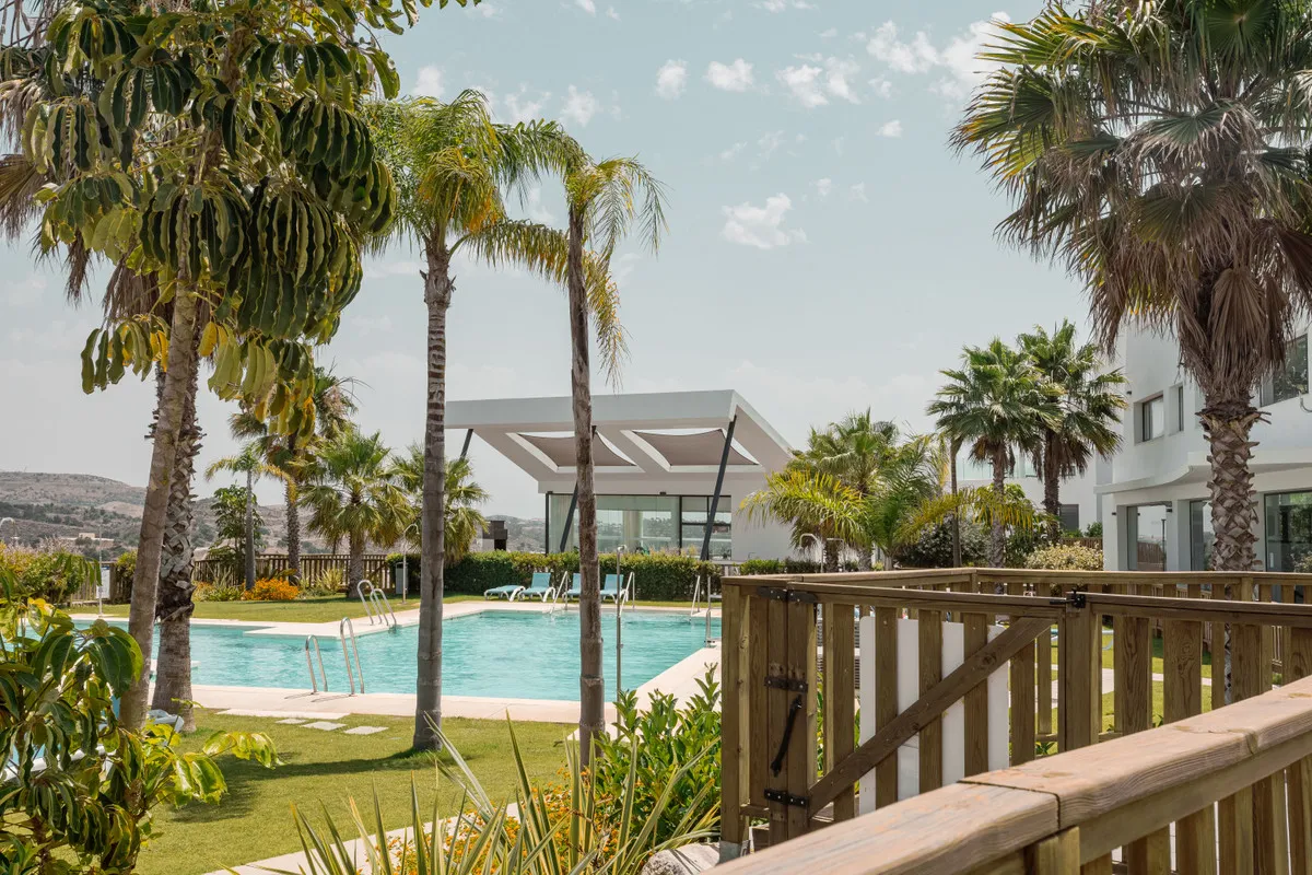 8df17dfa-2567-4948-a81d-686ae915d55a