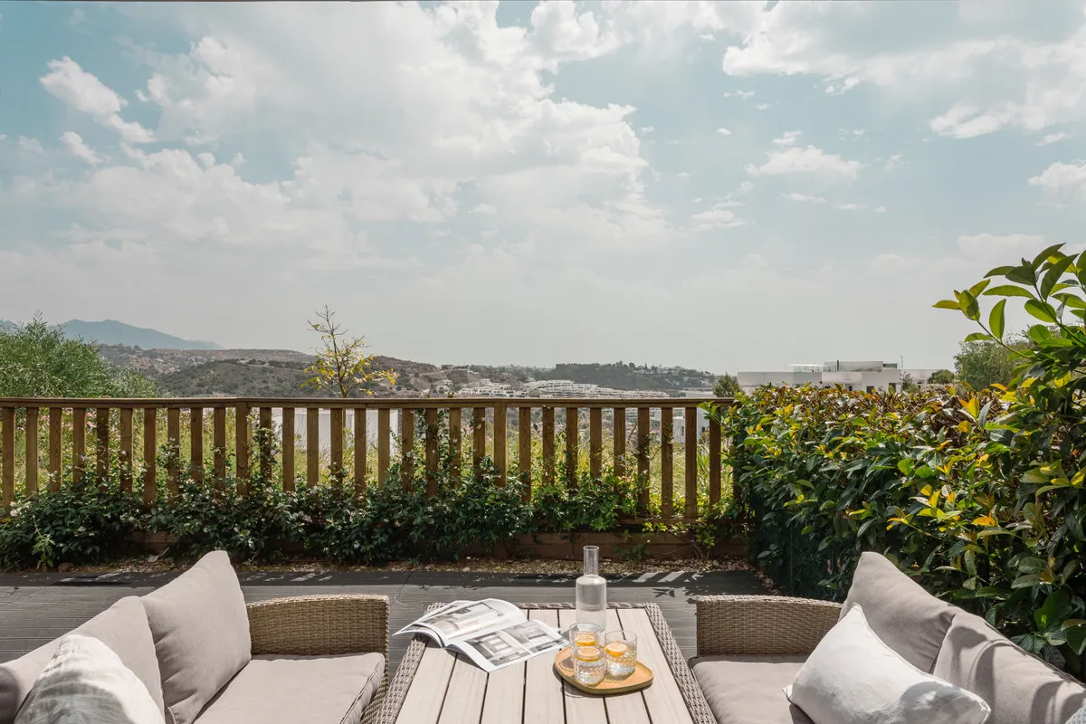 f255f49d-03b5-4d49-9d44-6f6f11e0adef