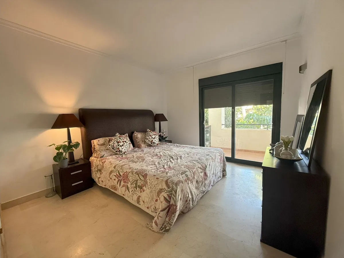 bf670e75-807c-4094-abc6-df6a7e195c1a