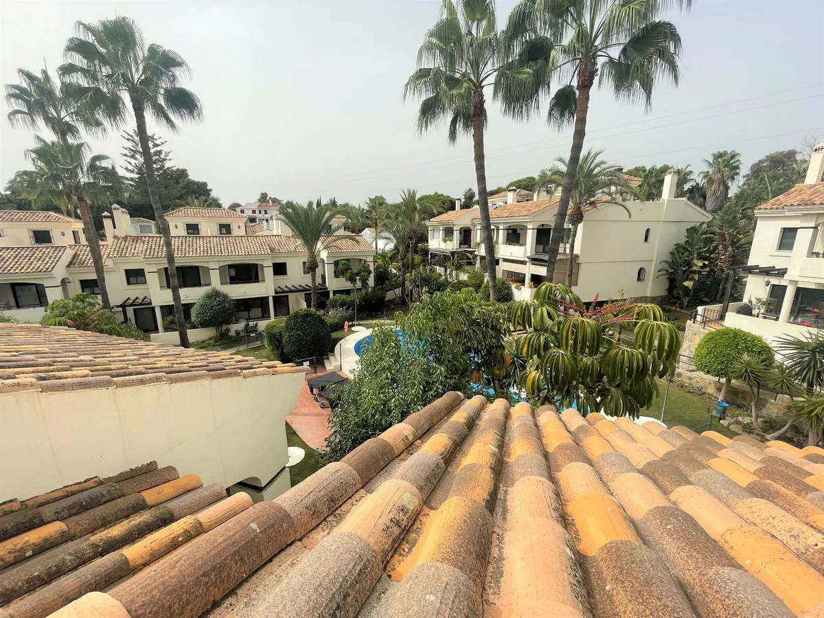 c4f688c0-aec1-47a4-a857-46d33e4d847b