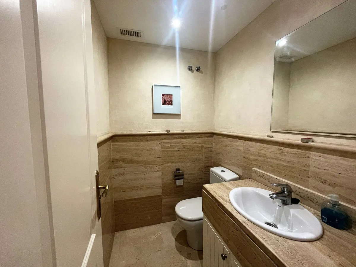 d6ef29b6-3aae-415a-8372-6826169abb1a