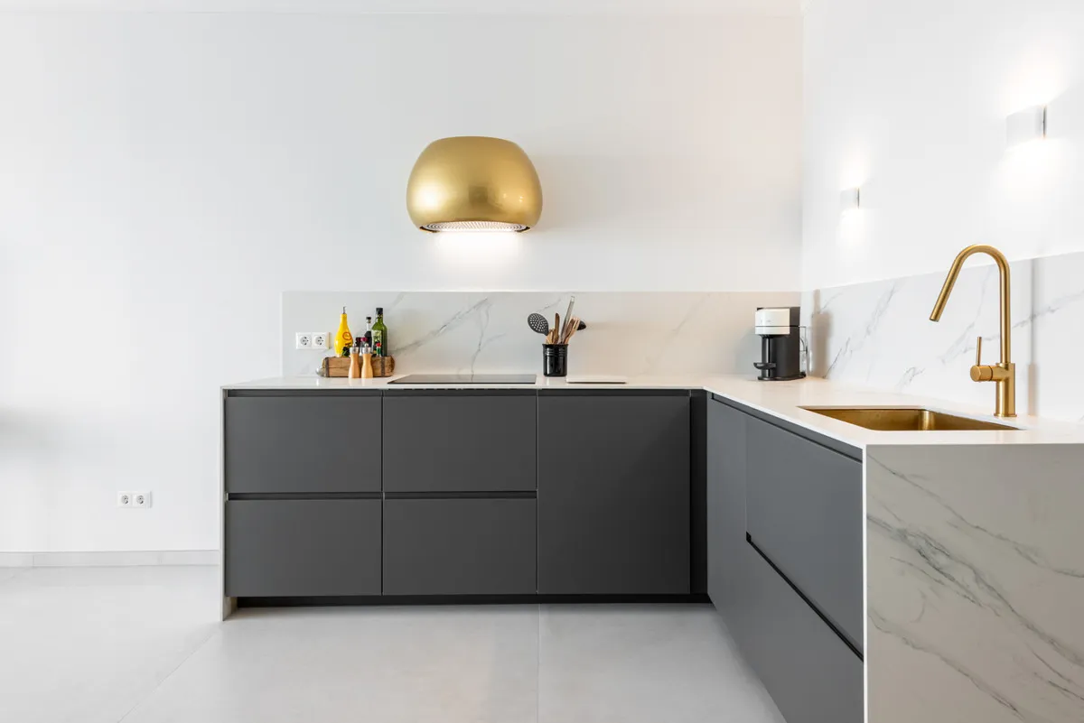 3dcdbaa7-c406-40a3-9113-0b9d96a80439