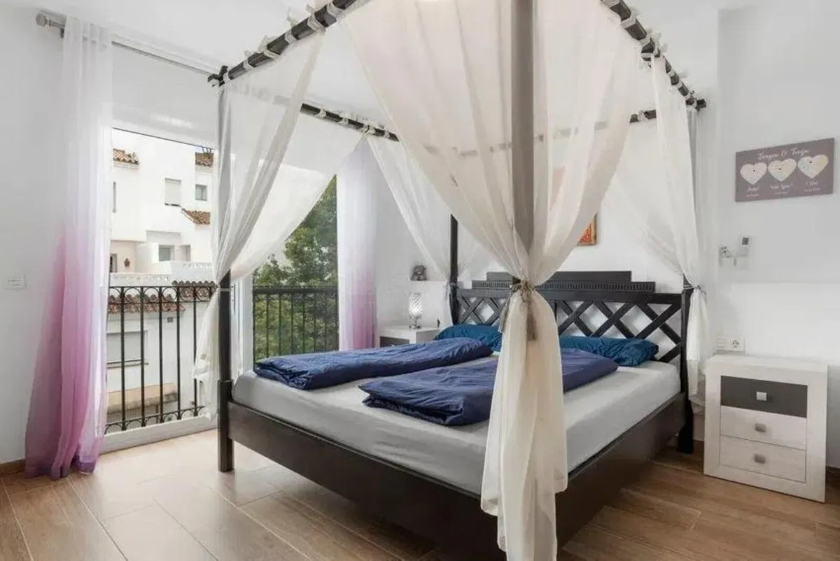 5c5f5c35-bc7e-48ff-a01a-3ac18a546426