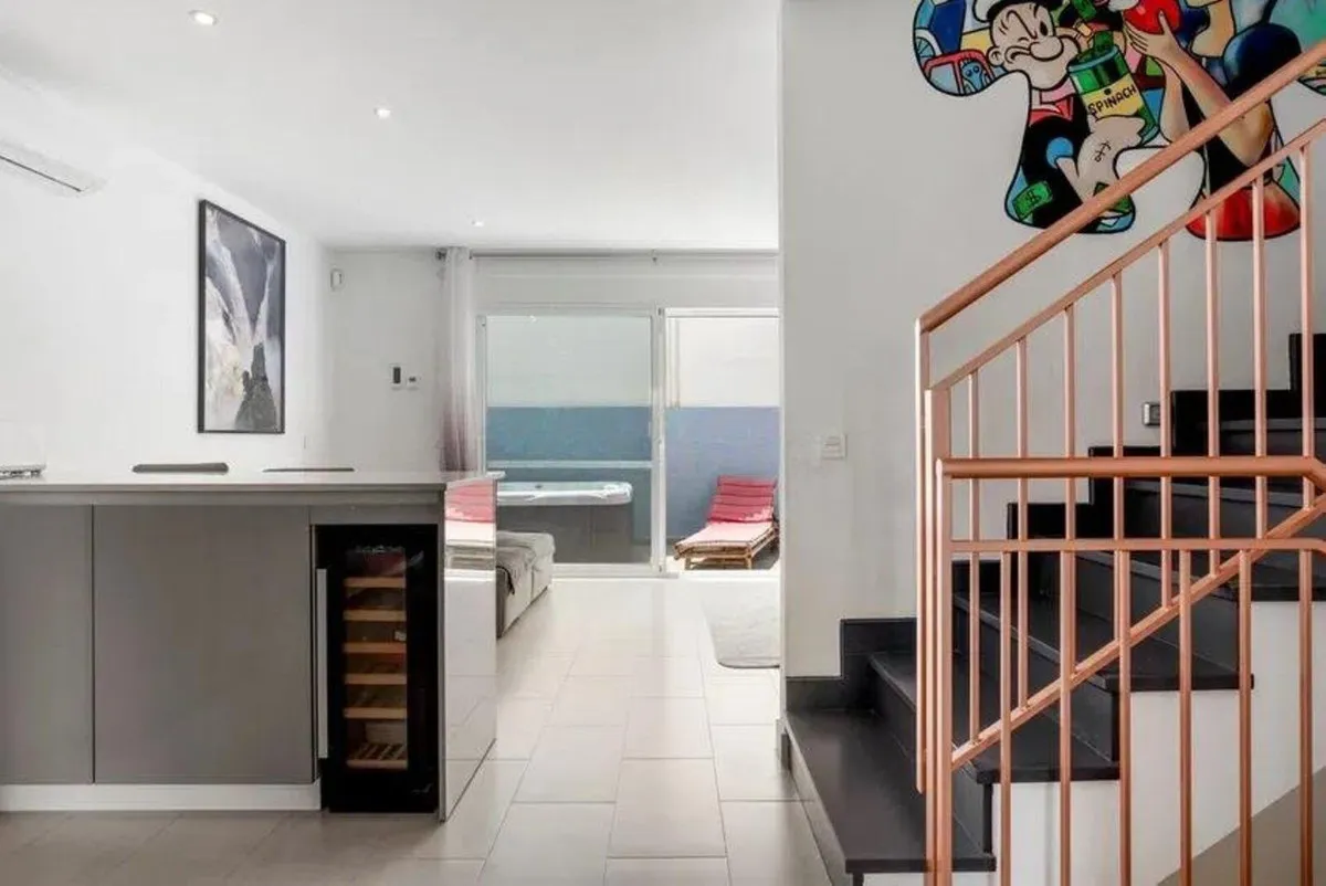 bd23d92a-bdc4-4d08-ba2a-a80f06205ce8