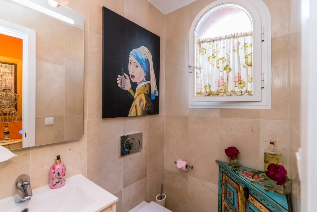 9afd5b71-054d-4d0c-ab35-e0a1c6a51a4f