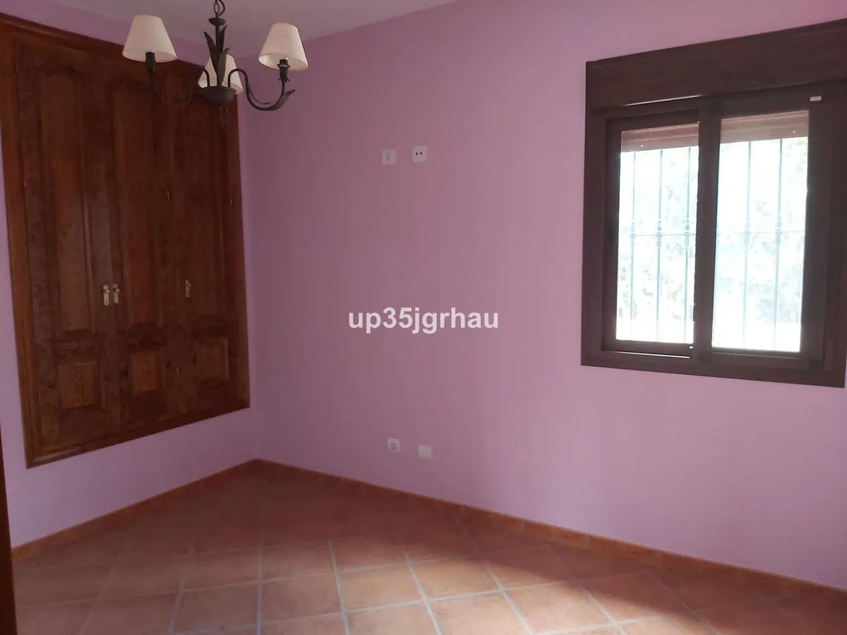 1c71e6d5-5398-4259-a1b1-968ce96e0b4b