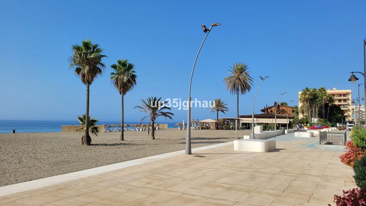 2f4c85c1-33a2-4c31-ac0f-7a05a6971757