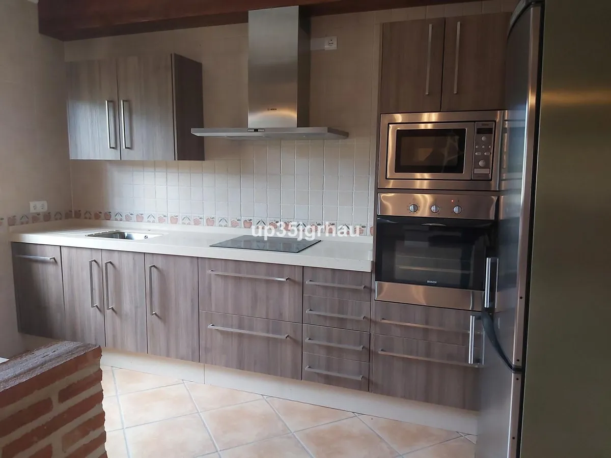 fd40be6e-5223-4451-8ce6-1698c7793546