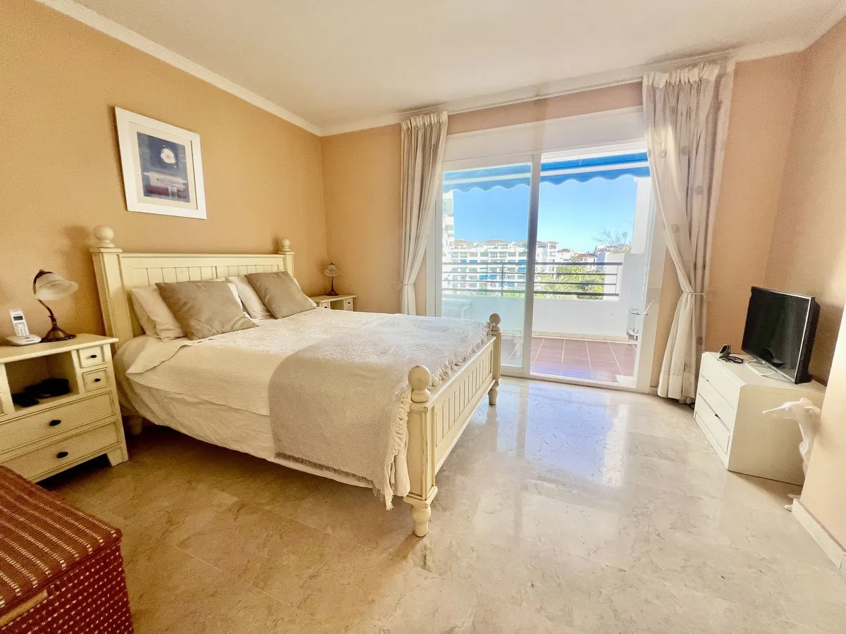 408d33e6-52b9-44c3-8f76-ebf0eb2ca1ea