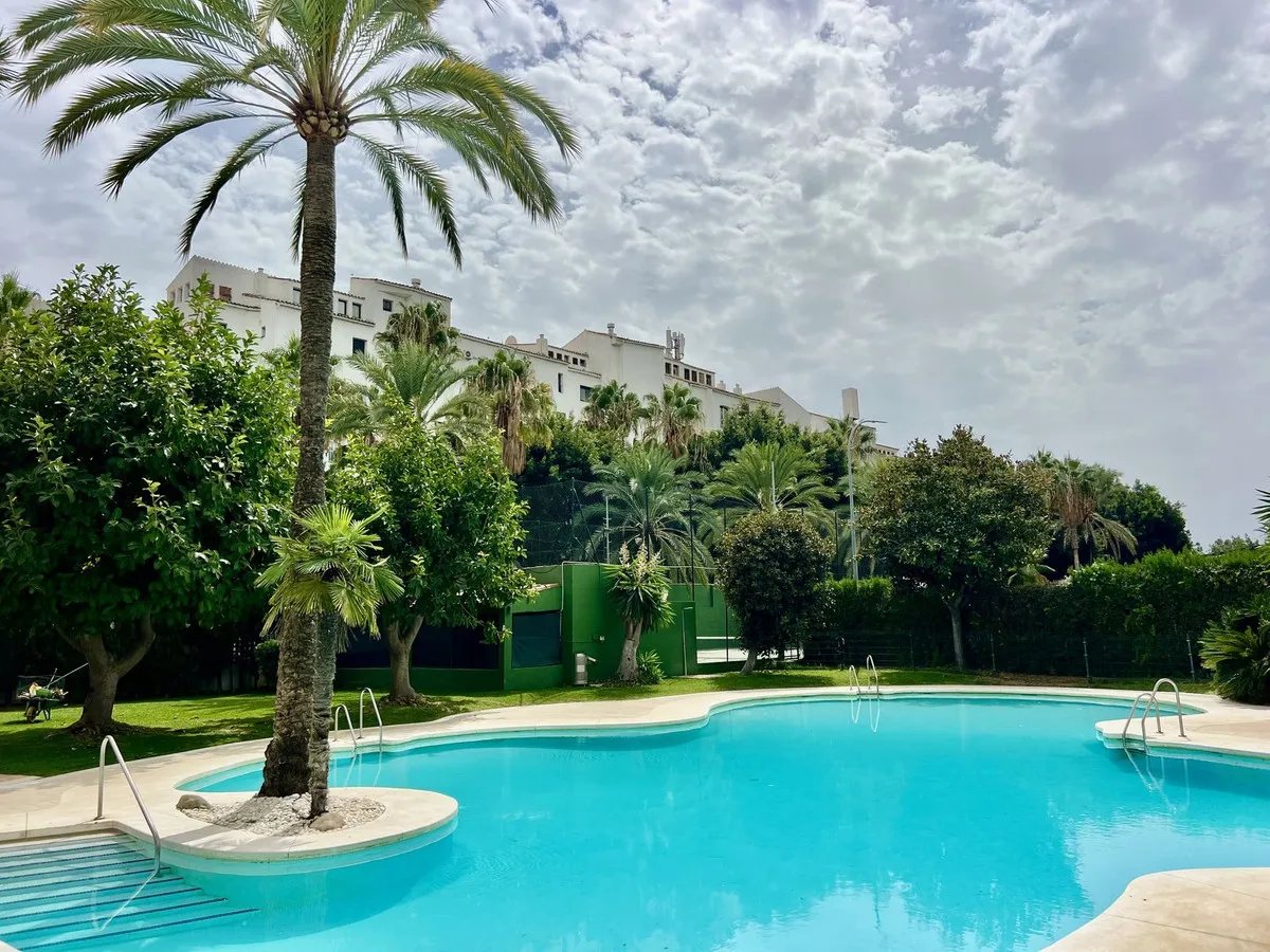 b3aebf4c-4ac6-4743-907e-6e864edafe47