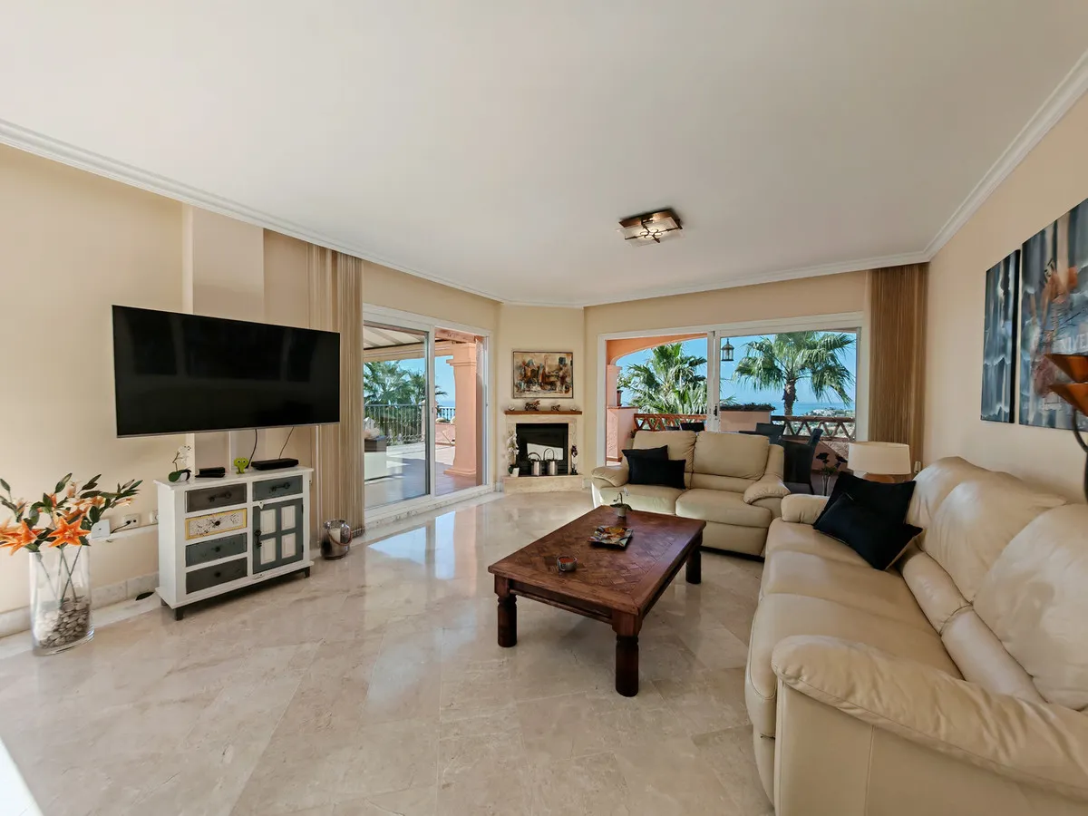 2c438dd8-737b-4210-a147-81aebe7768d8