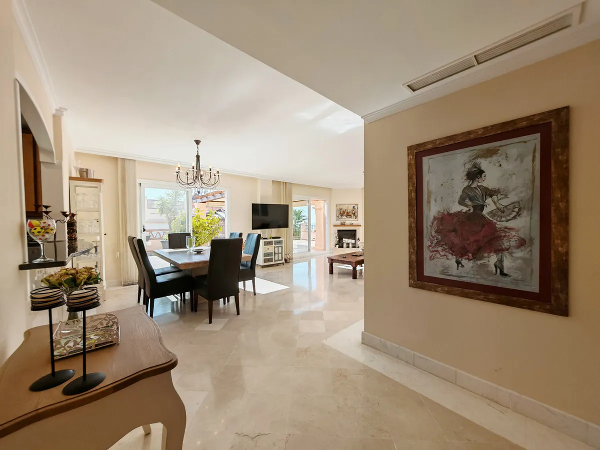 8ce0a3ce-2085-4ffe-bcf9-8359410c3a5f