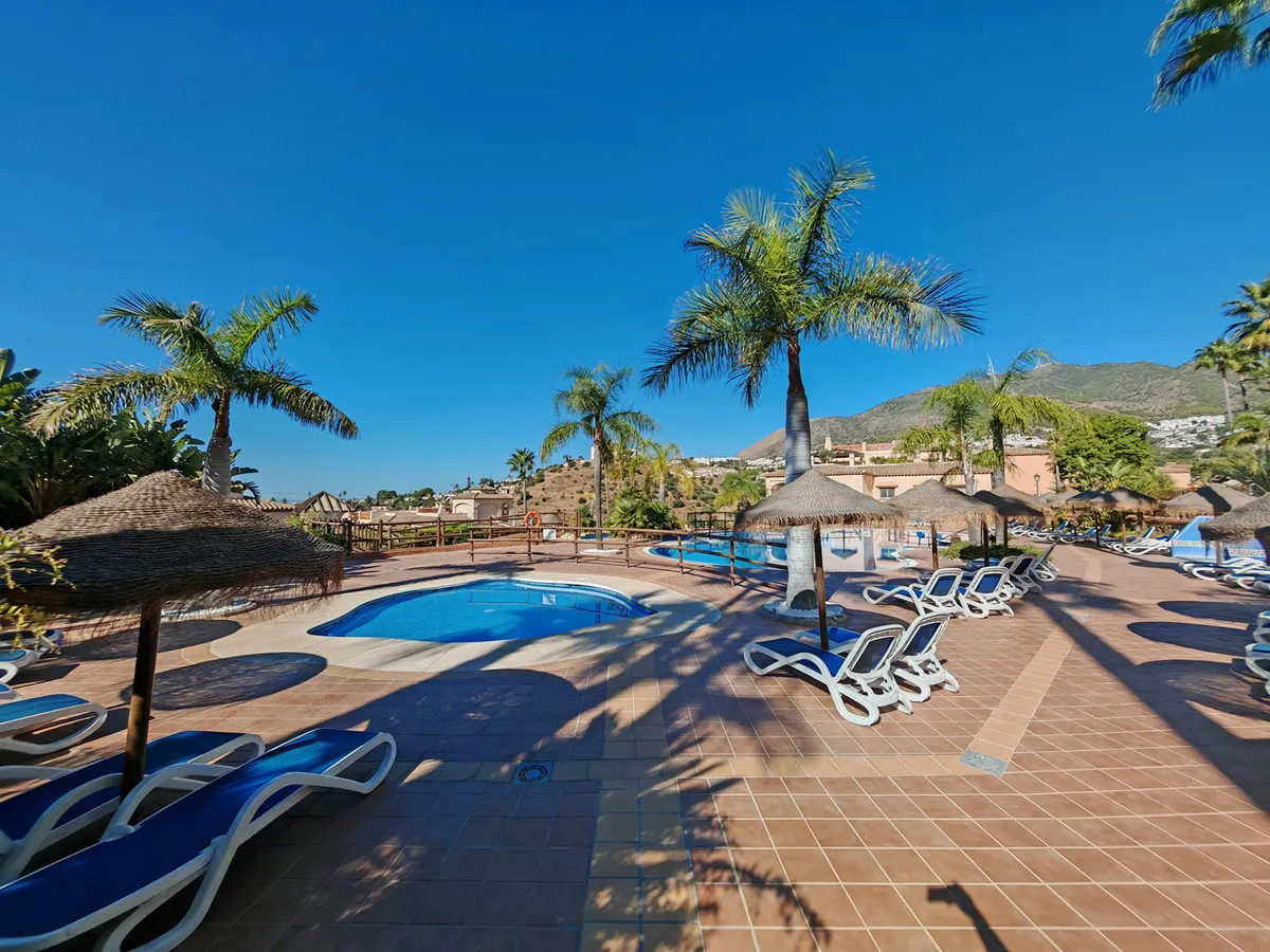 a4c409c2-54e9-4c3f-9cf4-327fc861a41a