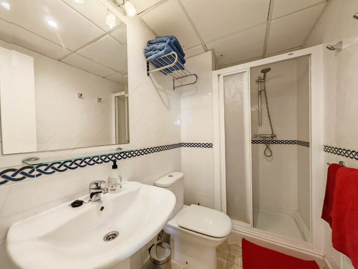 e221e53d-3978-4174-aca2-0f5a1a02d92b