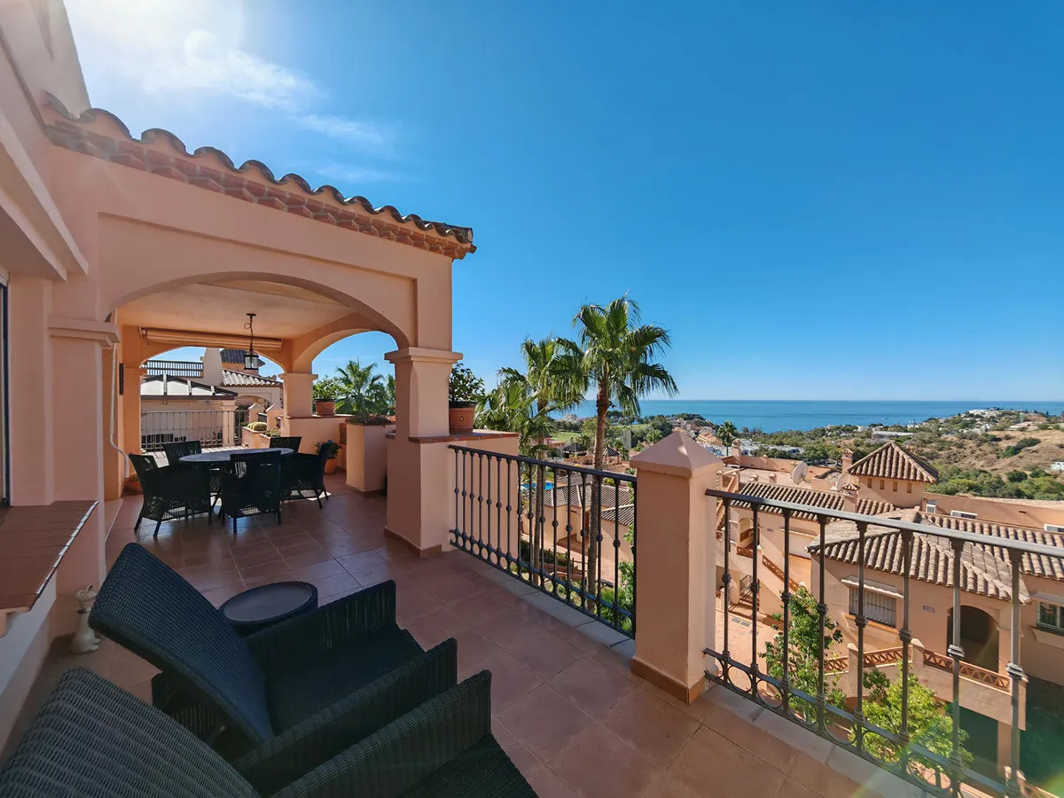 f2764ae2-4208-4069-b50f-cb9445fb6906