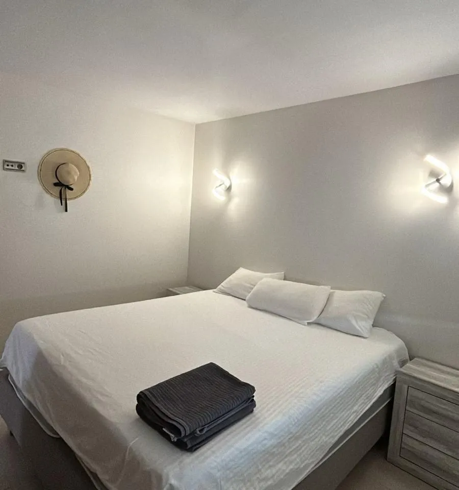 301f33fa-8622-44bc-b24a-8340a20eb735