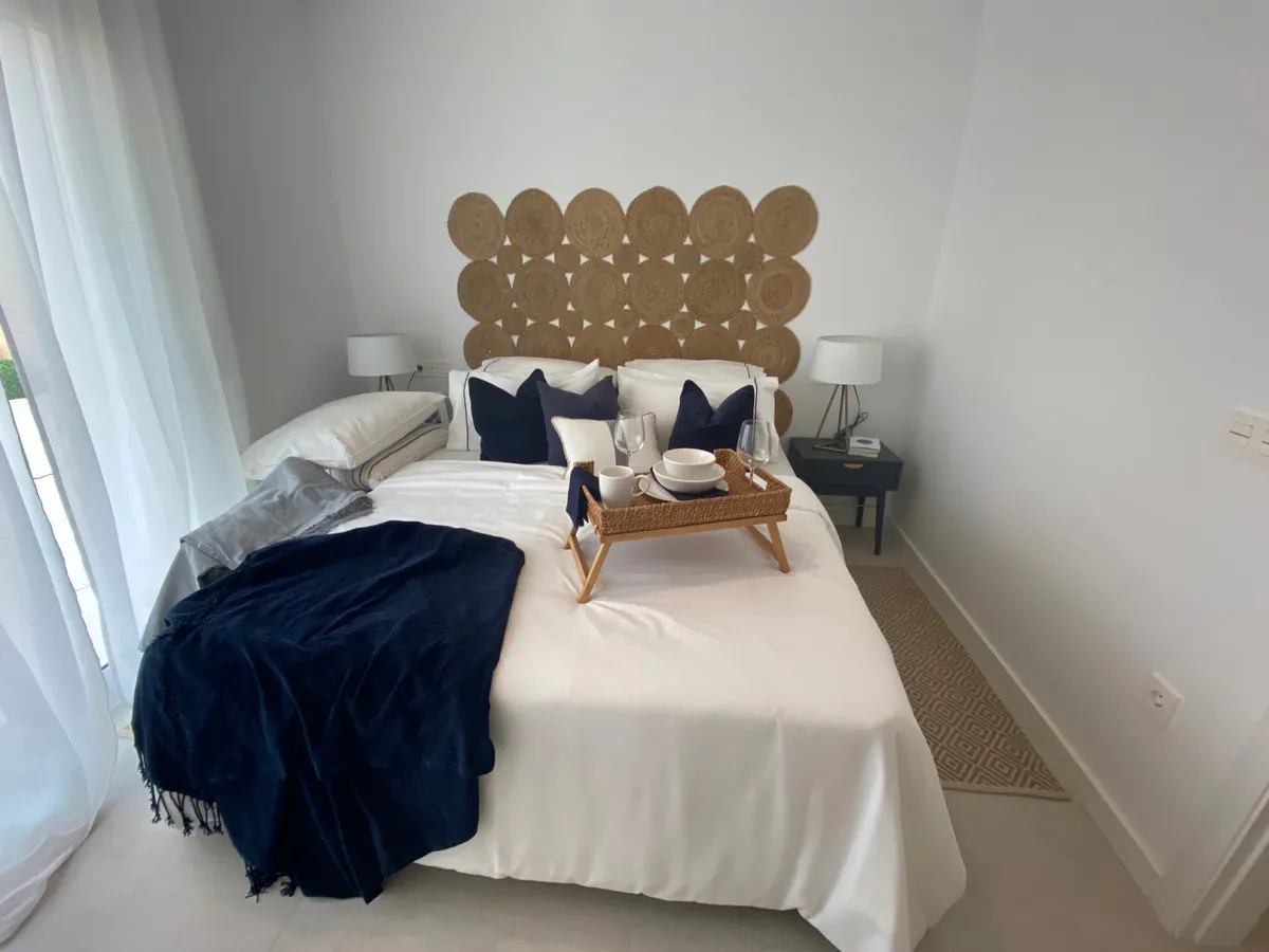 27e4ee97-b952-423e-a0e3-5068c079af8a