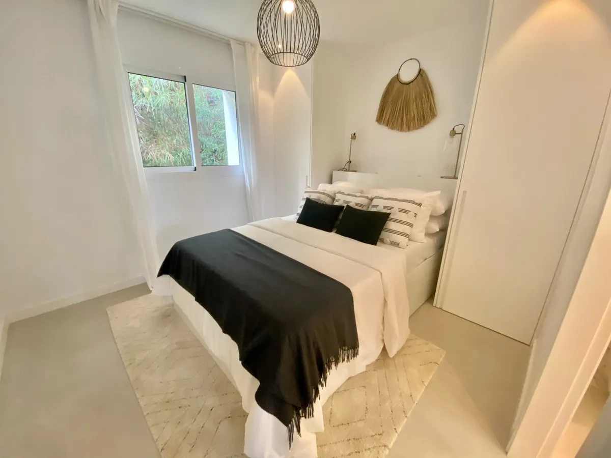 2b395b97-0f40-444d-b64b-94af78287ffe