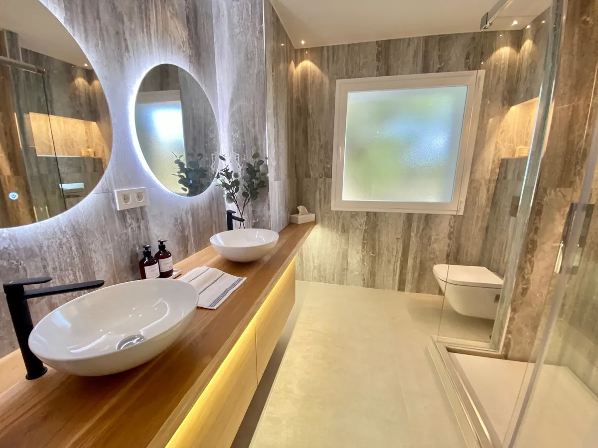 c780d6a2-5a3d-4c2e-8080-f1bdeeef5bc1